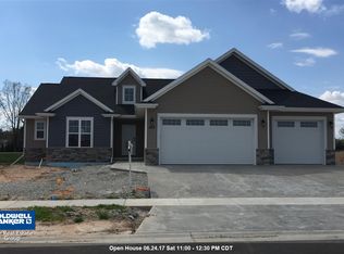557 Pebblestone Cir, Hobart, WI 54155