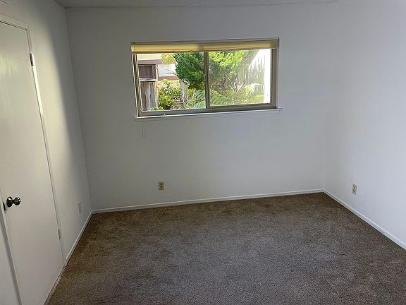 3rd image of 1159 Oddstad Blvd
