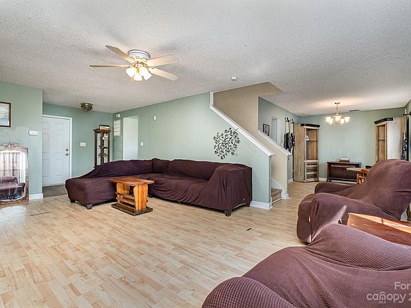 5th image of 4728 Aldersbrook Dr