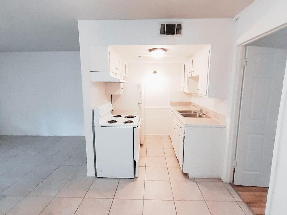 1st image of 6119 Brookside Dr #24