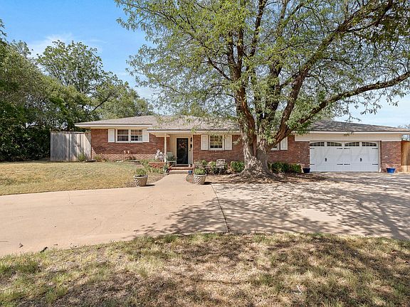 3rd image of 4224 Erik Ave