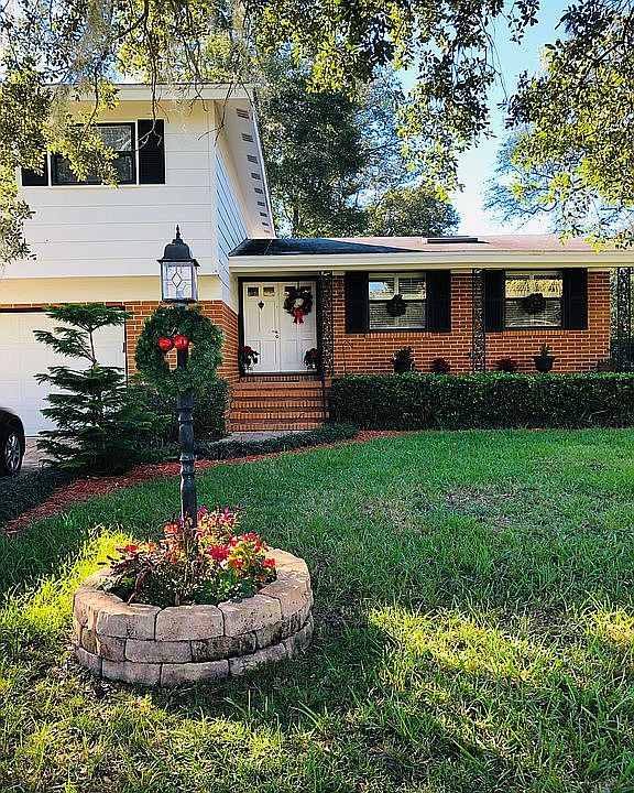 2nd image of 7312 Coligny Rd