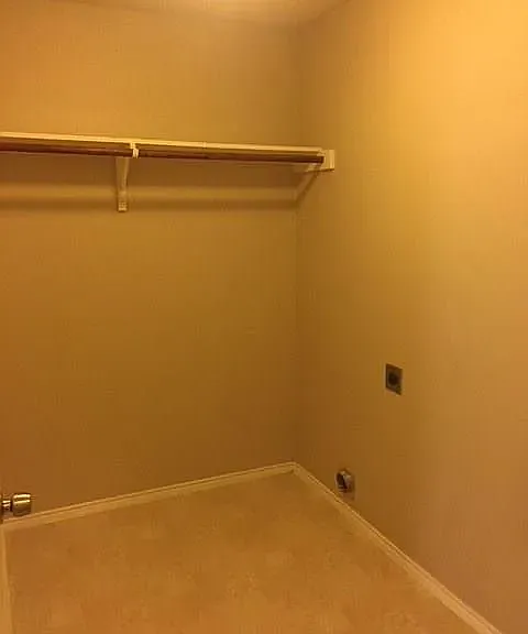 9908 Carter Dr — Photo 11