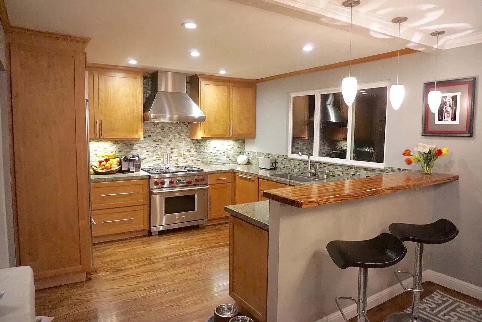 3 bed, 2.5 bath, 1600 sqft, $5,995 — Photo 3