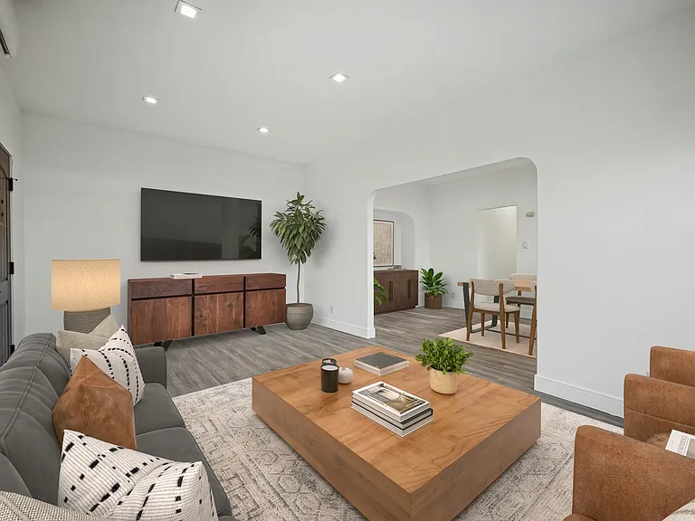 627 Brittania St #629 — Photo 4