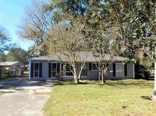 821 James St, Pearl, MS 39208