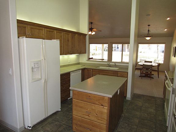 4th image of 145 N Mall Dr Unit 20