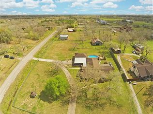 12703 Sunbrook Dr, Brookside Village, TX 77581