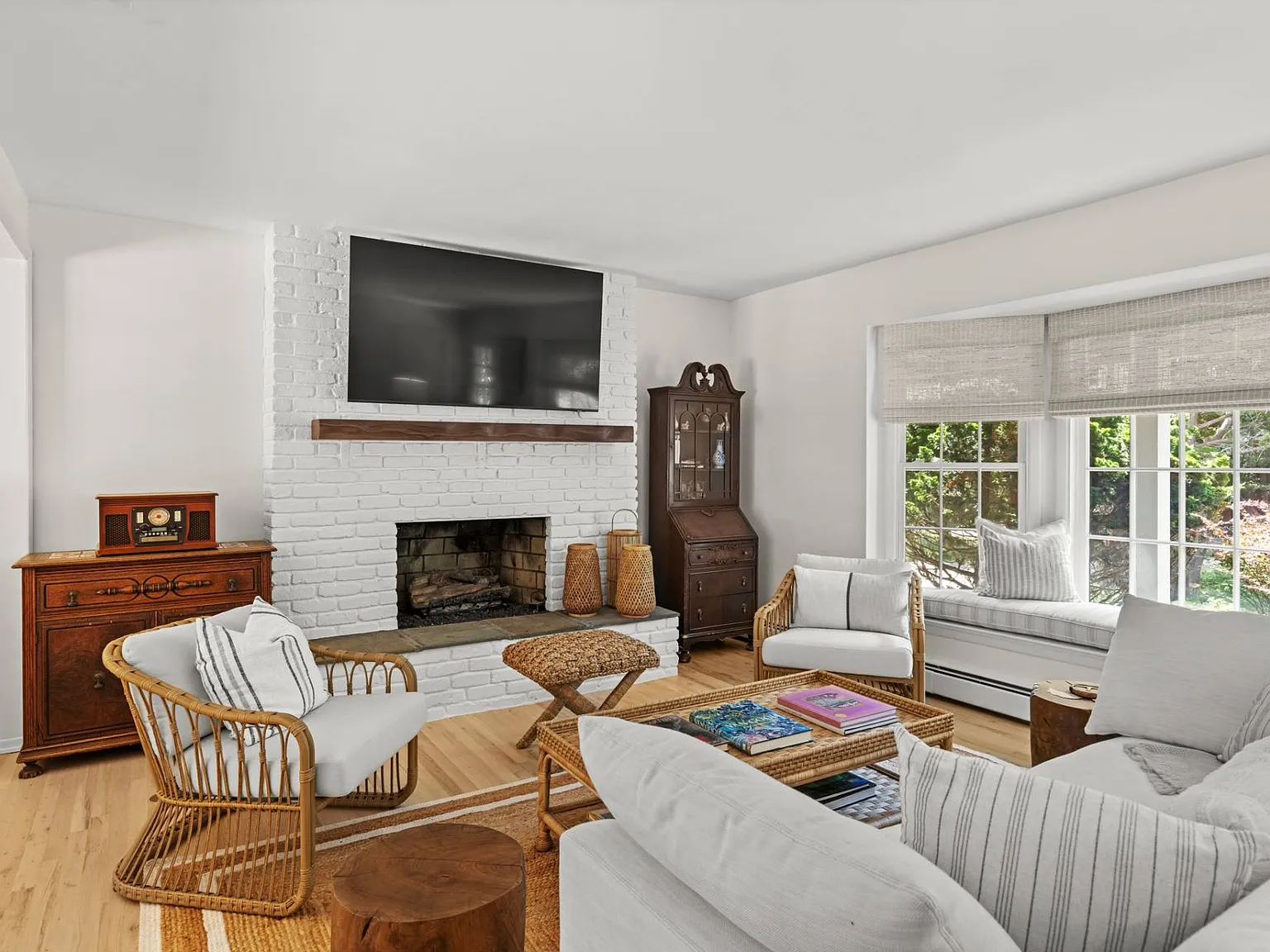 Newly Renovated Serena & Lily Retreat in the Heart of Springs — Photo 3