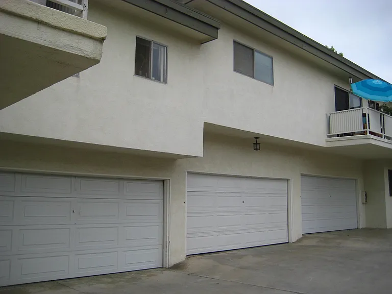 1907 Carnegie Ln #2 — Photo 2