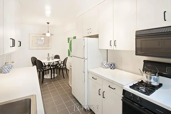 Sold by Town Residential | media 18
