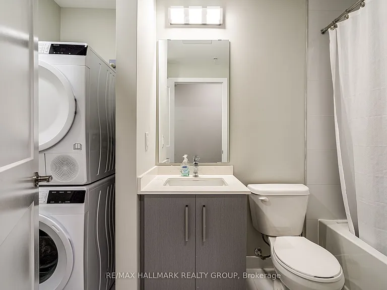 15 Queen St S #1006 — Photo 18