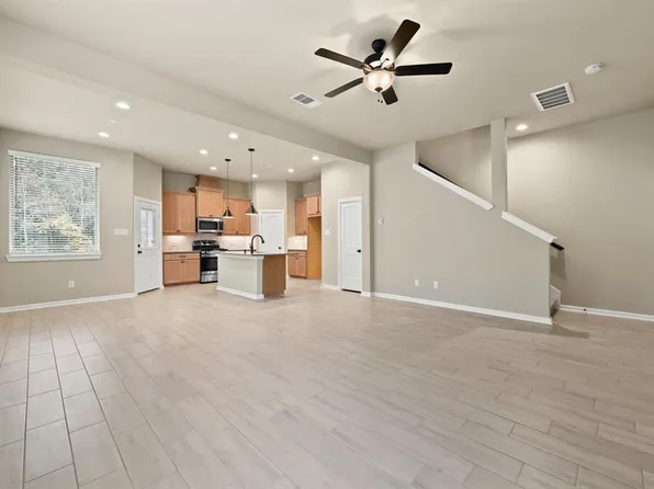 9443 Lantern Light Drive, Missouri City, TX 77459