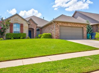 13909 Oxford Dr, Edmond, OK 73013