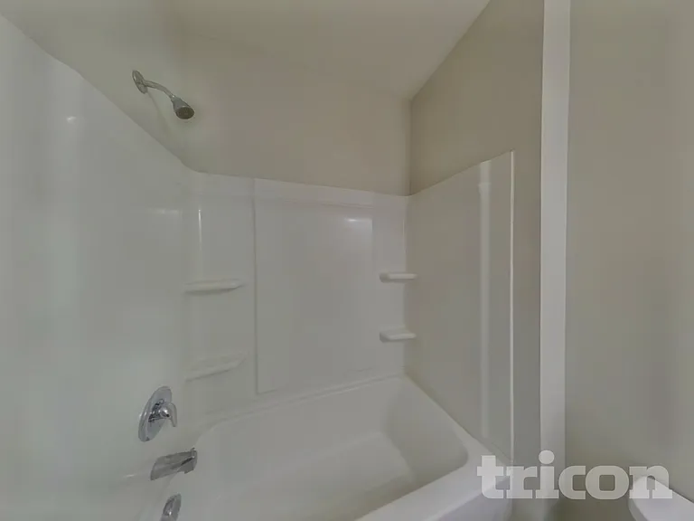 438 Lake Ridge Ln — Photo 13