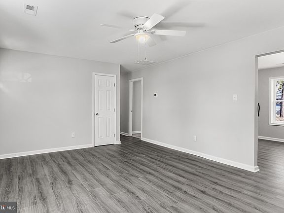5th image of 13 Cherokee Dr