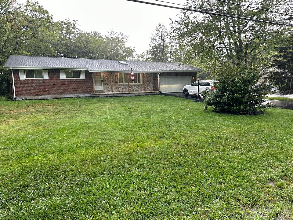 394 Hemlock Dr Tobyhanna, PA, 18466 Apartments for Rent Zillow