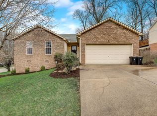 101 E Ridge Ct, Hendersonville, TN 37075