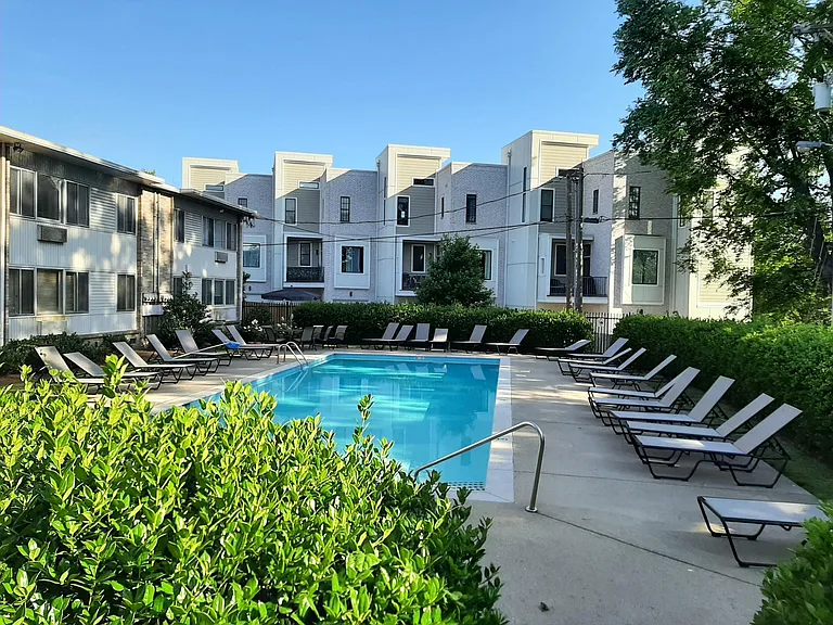 2020 Beech Ave #B12 — Photo 7