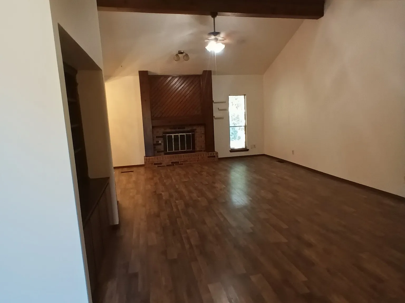 3 bed, 1512 sqft, $1,650 — Photo 2