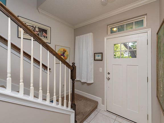 3rd image of 410 F St