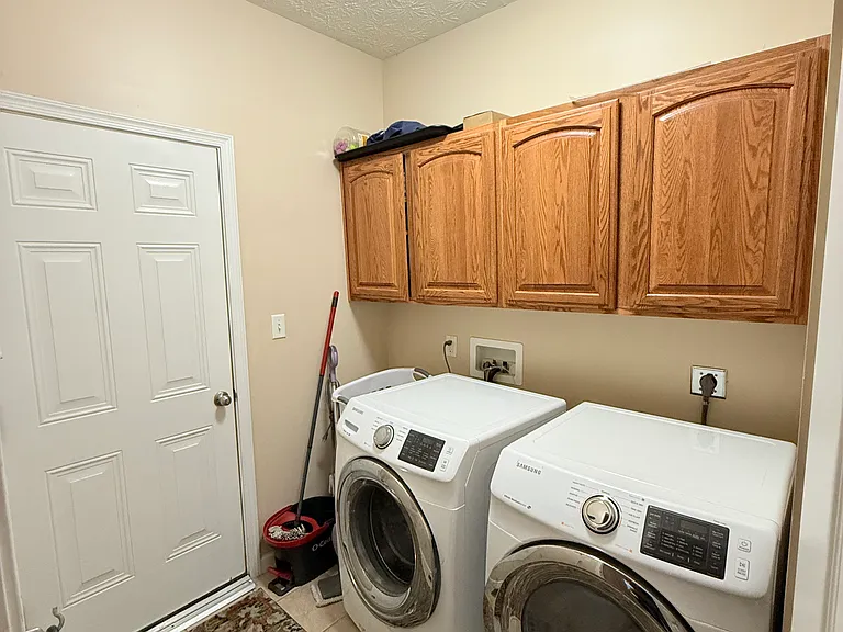 9871 Blue Spruce Dr — Photo 12