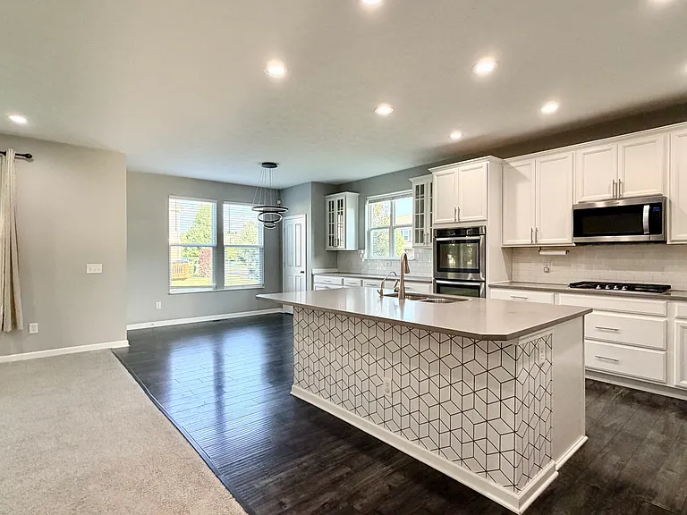 15660 Monson Dr — Photo 10