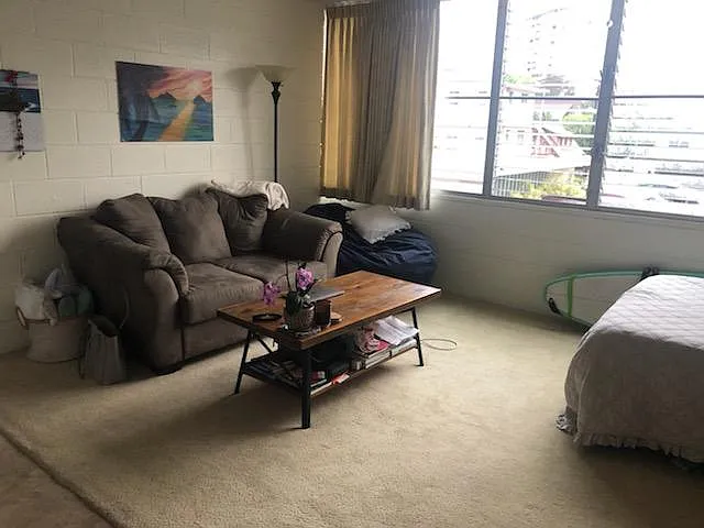 Studio, 360 sqft, $1,600 — Photo 3