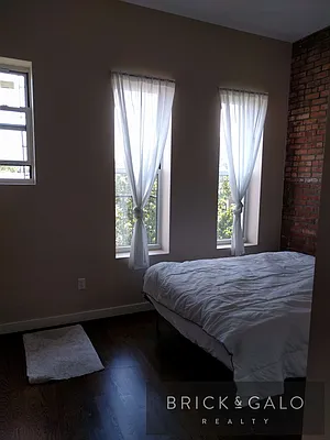 Rented by BRICK & GALO REALTY CORP | media 8