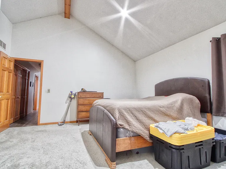 72 Delaney Ave — Photo 12