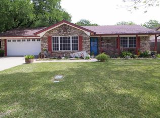 603 Eastcliff Dr, Euless, TX 76040