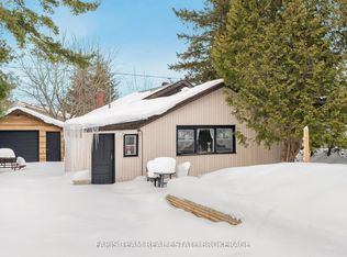 16 Waterside Dr, Tay, ON L0K 1R0