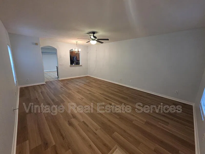2 bed, 2.5 bath, 1255 sqft, $1,750 — Photo 4