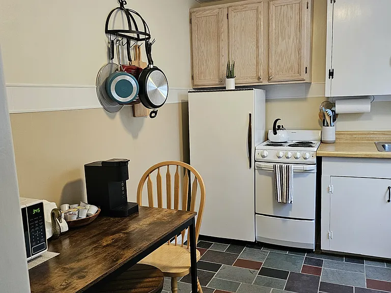 47 Saint Lawrence St #6 — Photo 6