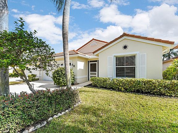 3rd image of 6188 Grand Cypress Cir