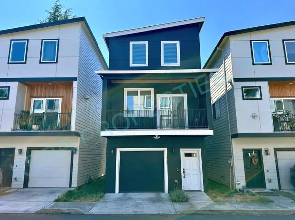3867 SE 92nd Ave, Portland, OR 97266