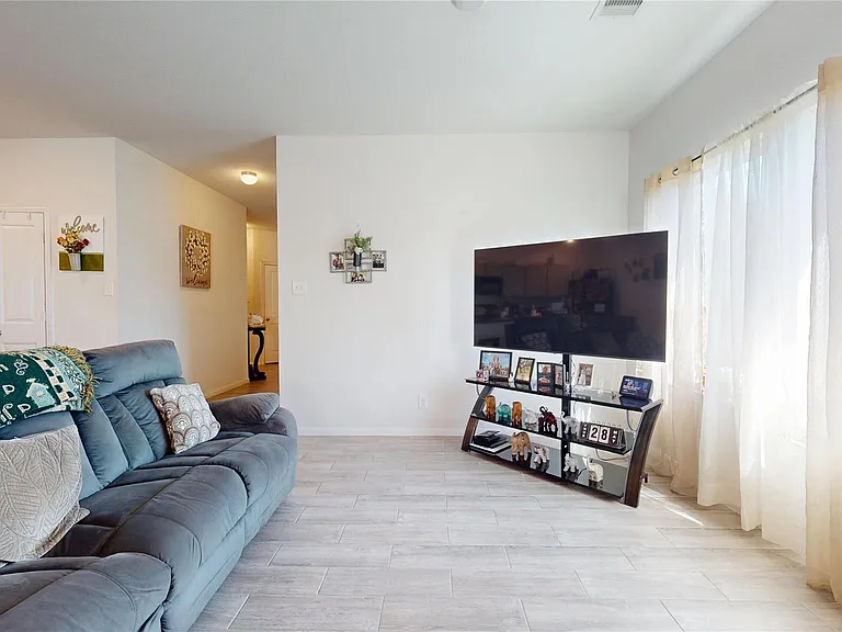 4319 River Rd — Photo 9