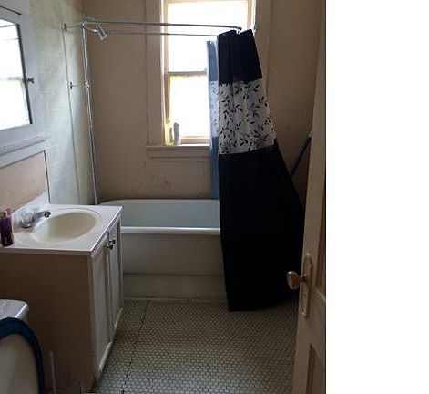 5th image of 112 Woodside Ave