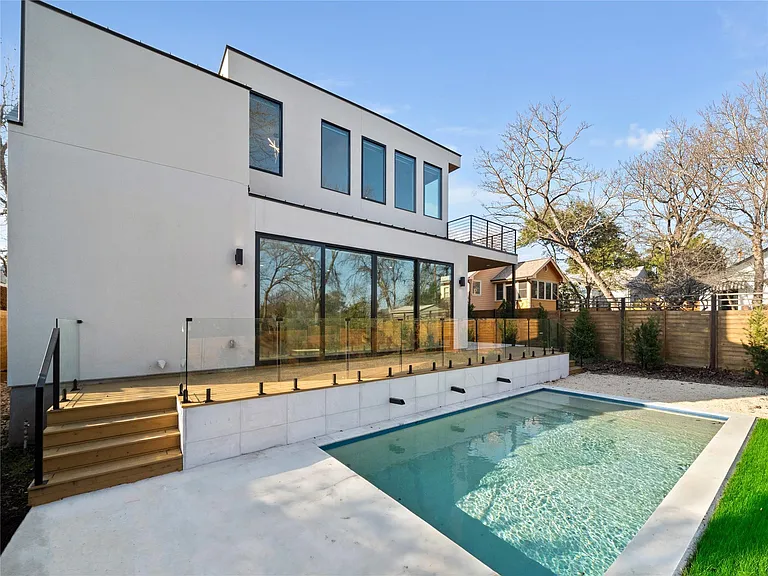 2107 Brackenridge St #B — Photo 16