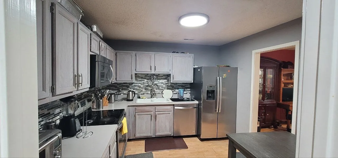 3 bed, 1649 sqft, $2,395 — Photo 1