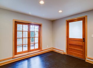 909 30th Ave #A, Seattle, WA 98122