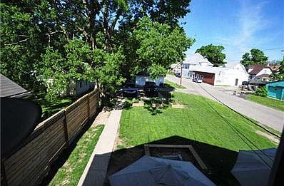 4th image of 282 N Belleview Pl