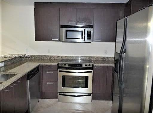 4th image of 3001 SW 27th Ave APT 202