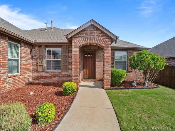 7407 E 84th St N, Owasso, OK 74055