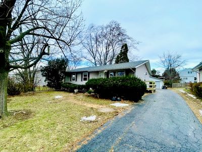 10 Pine Ave, Lake Zurich, IL, 60047