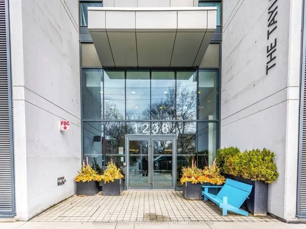 1238 Dundas St E #312, Toronto, ON M4M 0C6