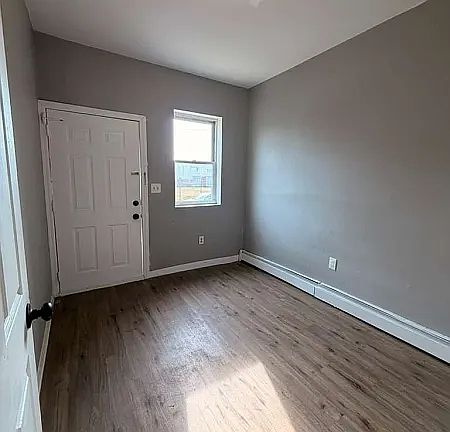 5th image of 264 S 1st St #G