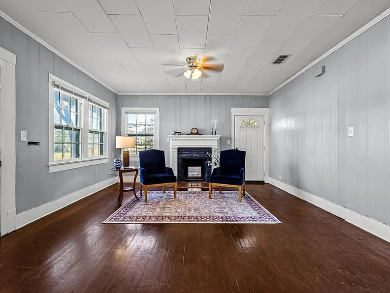 1310 W Morton St — Photo 8