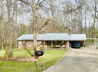 180 Rocky Ridge St, Carrollton, AL 35447