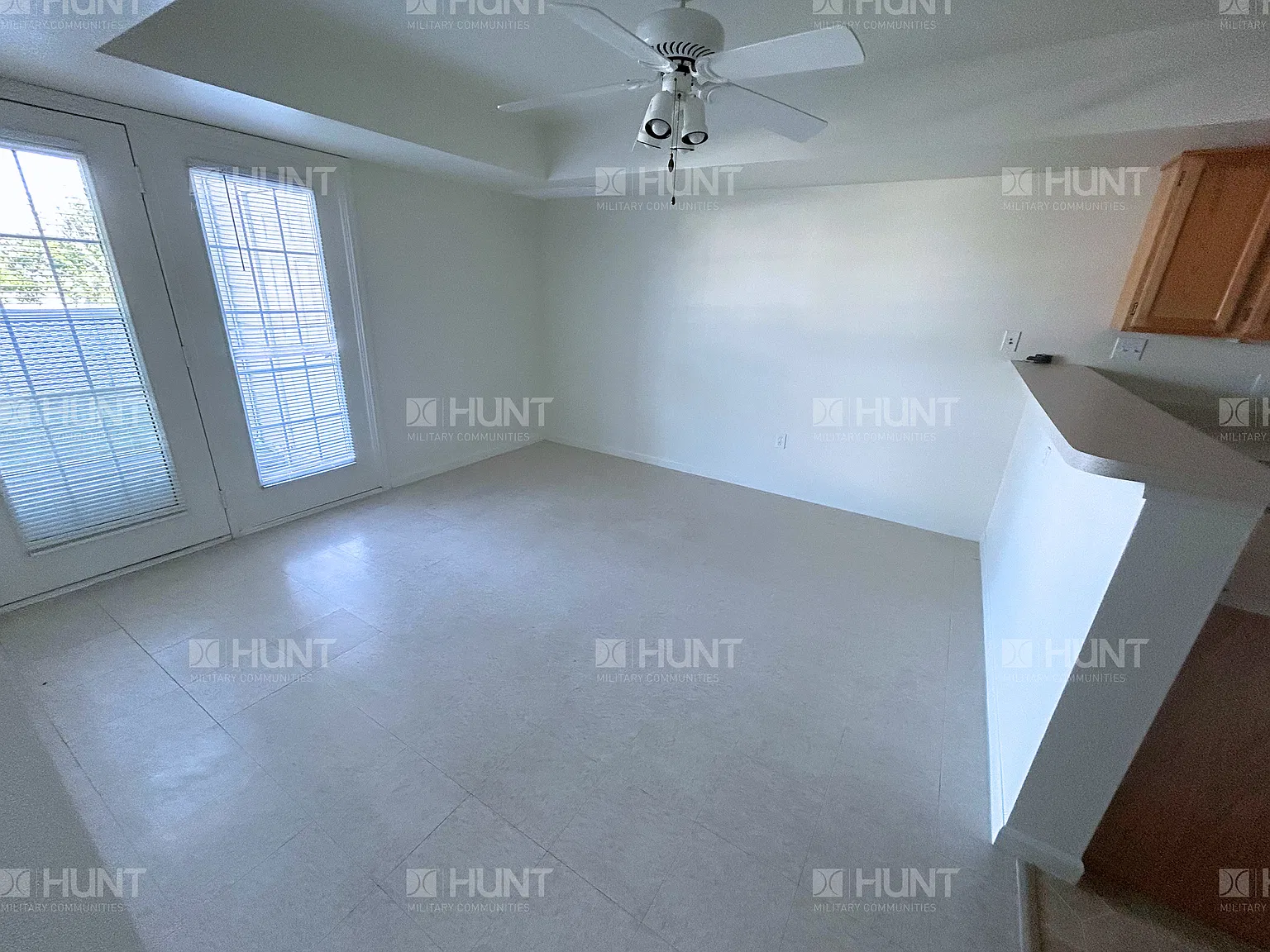 3 bed, 2.5 bath, 1861 sqft, $1,900 — Photo 4